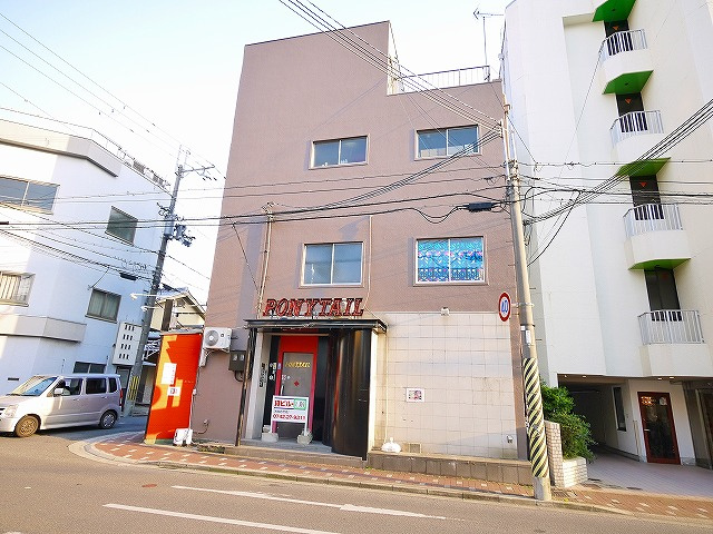 マツカワビルの外観