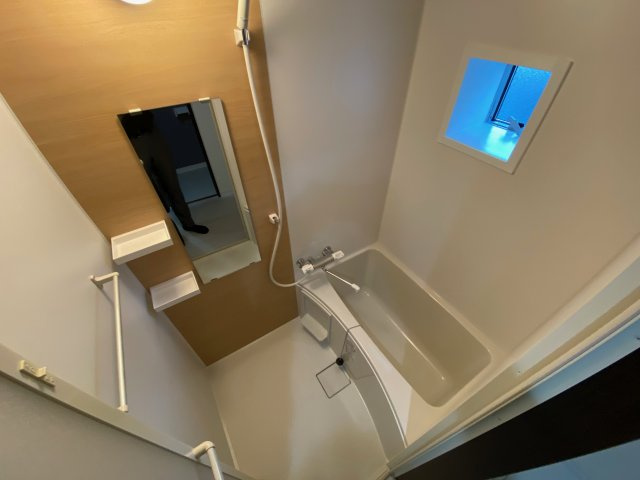 ワコーレヴィータ六甲道　NORTHの浴室