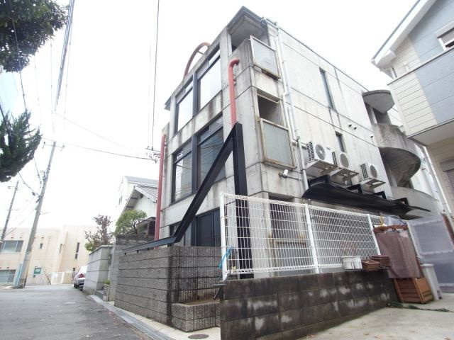 ＫＦ中山手マンションの外観