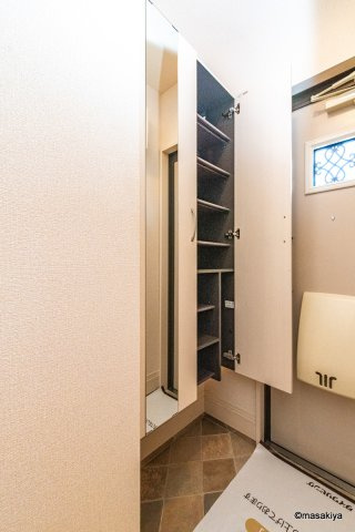 アドバンスの玄関