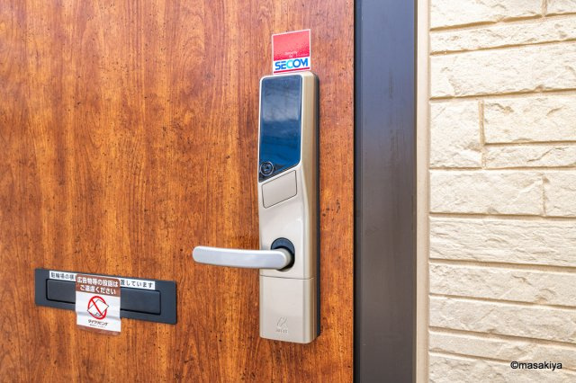 アドバンスのエントランス