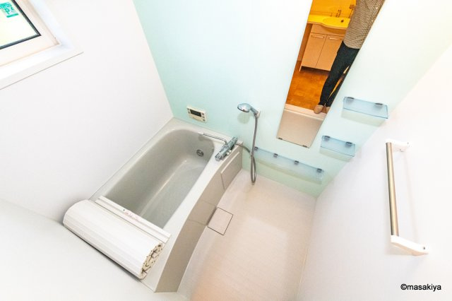 アドバンスの浴室