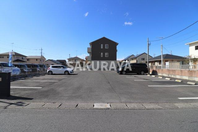 カノンの駐車場