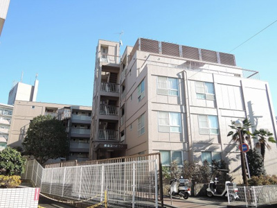【外観】 | 綱島コーポラス | 収納力のあるウォークインクローゼットや会話が弾む対面キッチン採用。
暮らしやすさと機能性が調和したベーシックな3LDK♪