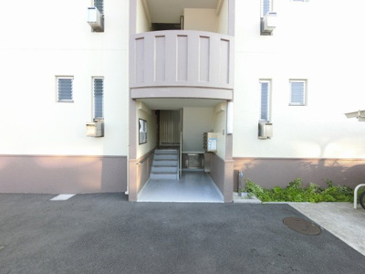 【エントランス】 | 新桜ヶ丘ハイツ6号棟 | エントランス部分