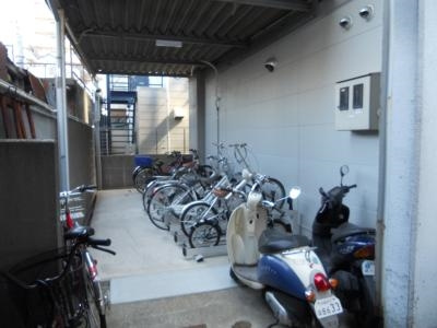 ベストプラザの駐車場|駐輪場