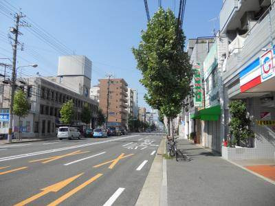 ベストプラザの周辺|前面道路