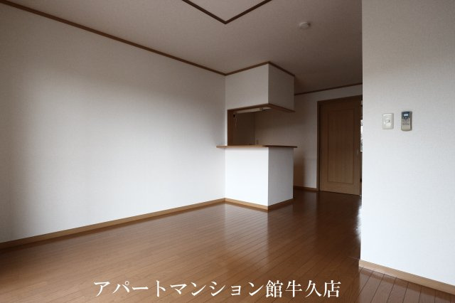 エターナルの居間・リビング