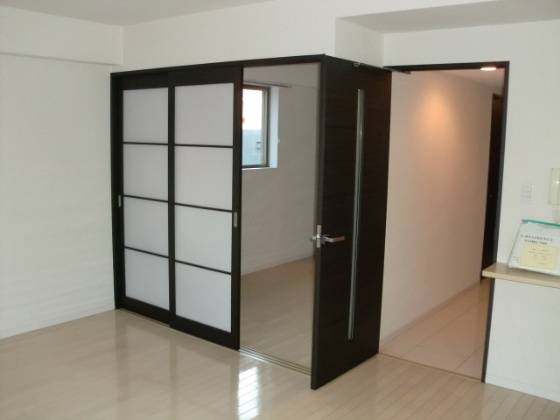 エスレジデンス難波ヴィアーレの洋室