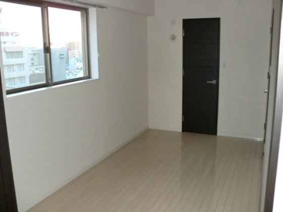 エスレジデンス難波ヴィアーレの洋室