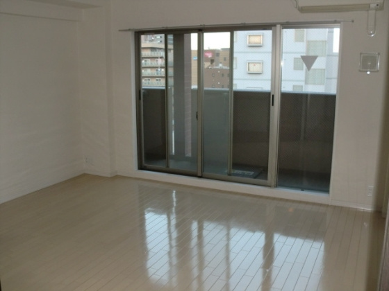 エスレジデンス難波ヴィアーレの洋室