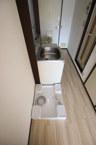 【設備】 | シャローム金剛 | 室内洗濯機置き場