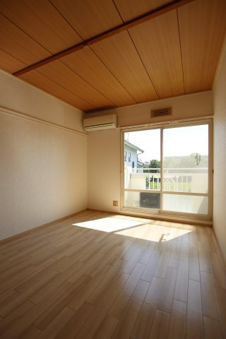 【洋室】 | シャローム金剛