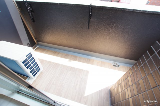 ララプレイス難波メティス　仲介手数料無料のバルコニー