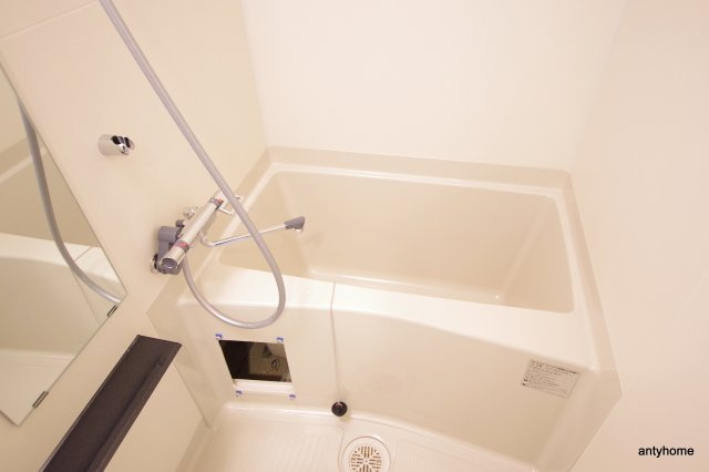 ララプレイス難波メティス　仲介手数料無料の浴室