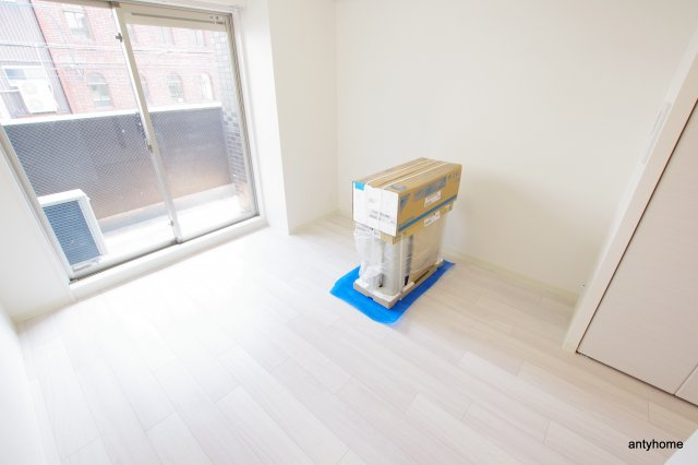 ララプレイス難波メティス　仲介手数料無料の居間・リビング