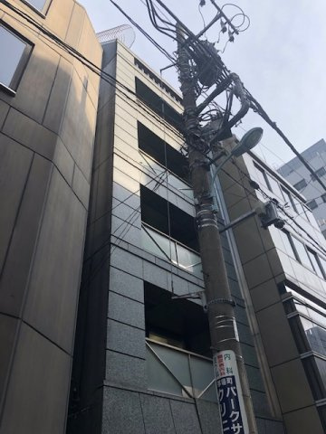 坂根八重洲ビルの外観