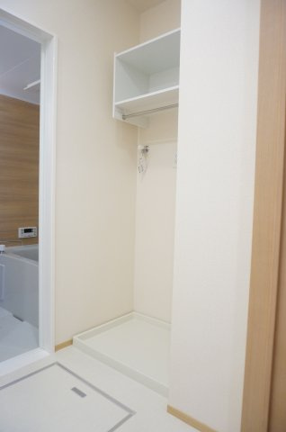 上益城郡益城町大字広崎のアパートの洗面所
