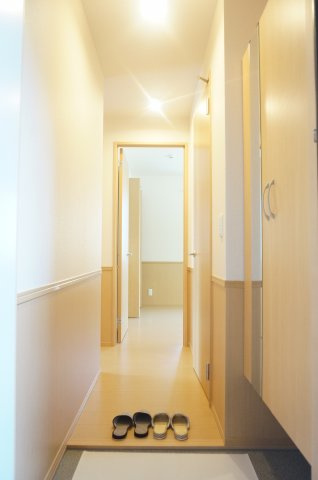 上益城郡益城町大字広崎のアパートの玄関