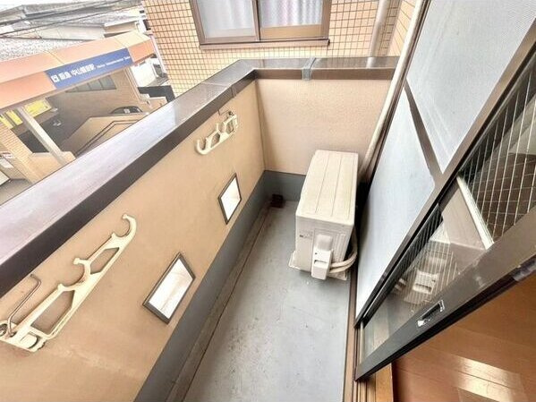 カルム中山のバルコニー