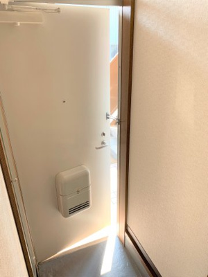 【玄関】 | コーポマイティ | ゆったりとした玄関です