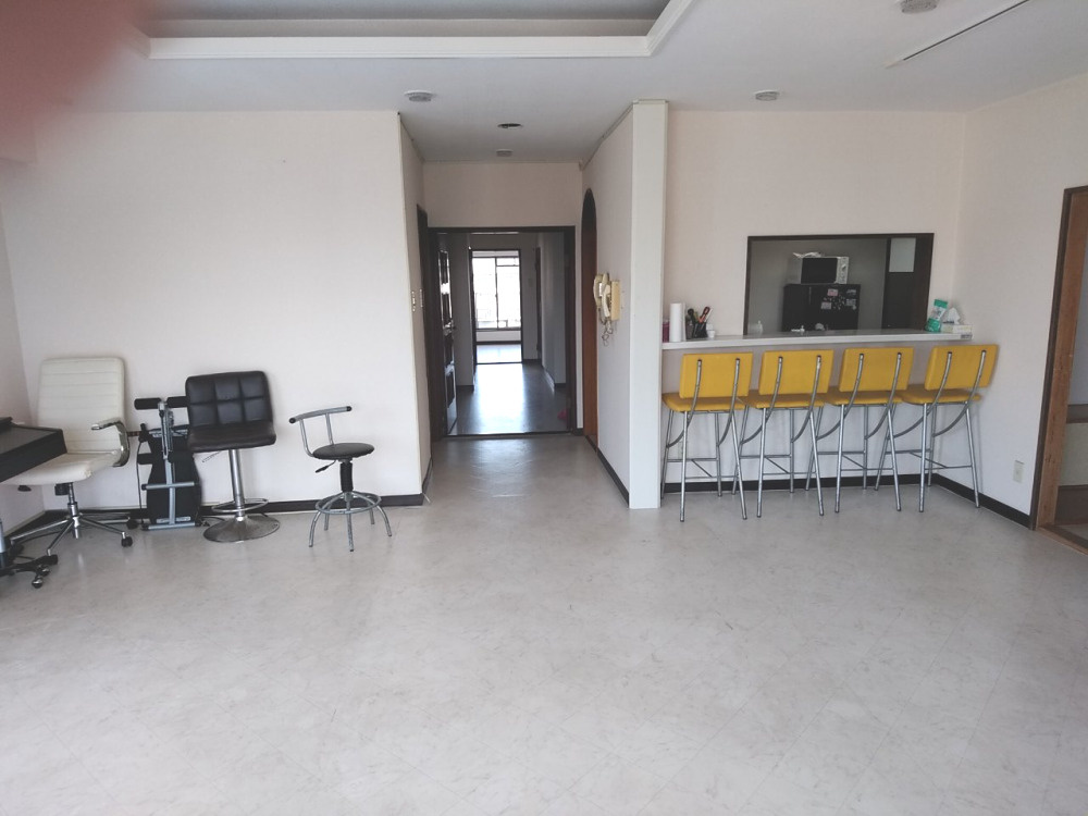 荒川区荒川２丁目の賃貸マンションの居間・リビング