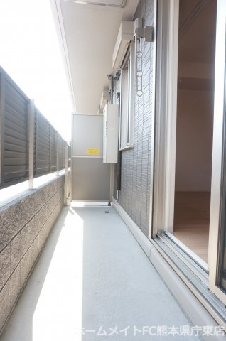 上益城郡益城町大字広崎のアパートのバルコニー