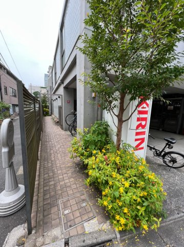 ル・シェルブルーのエントランス|ル・シェルブルー