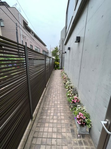 ル・シェルブルーのエントランス|ル・シェルブルー