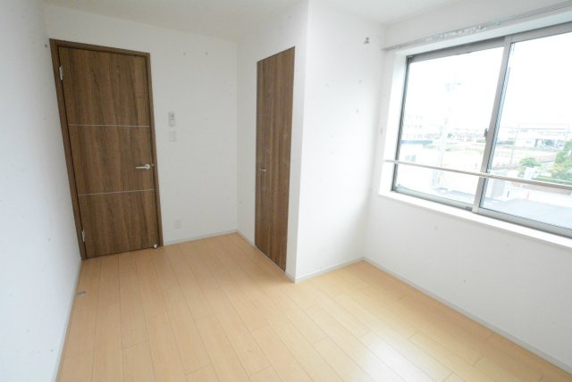 エクセラン朝妻の洋室|広々とした洋室です