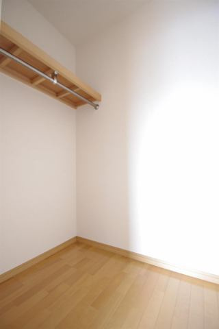 菊池郡菊陽町光の森２丁目の賃貸マンションの収納