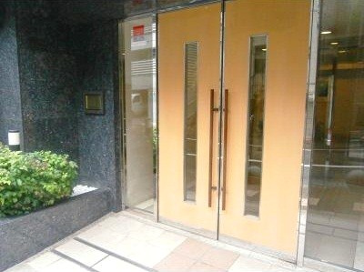 【エントランス】 | ザ・ホームズ青葉台 | ザ・ホームズ青葉台