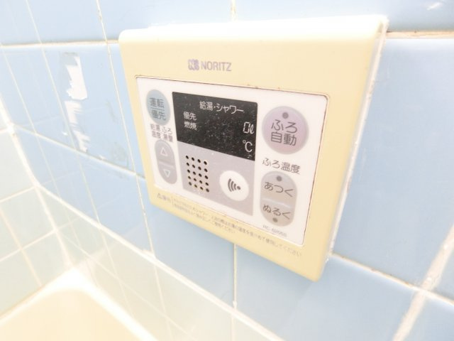 草尾テラスハウスの浴室