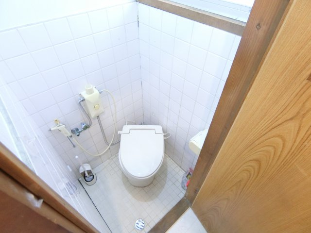 草尾テラスハウスのトイレ