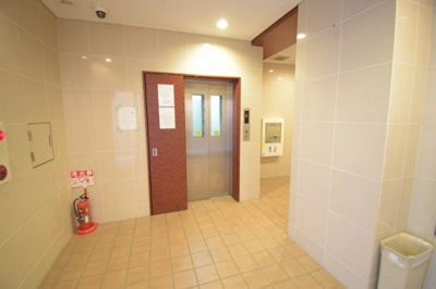 【エントランス】 | LiVEMAX ANSWER