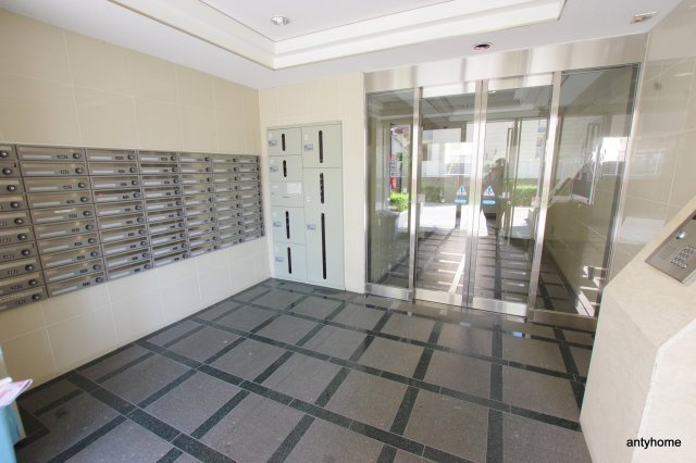 CASA京橋　仲介手数料無料のエントランス