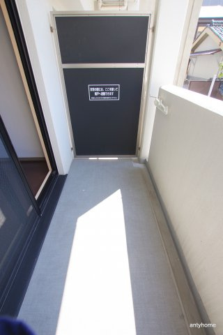 CASA京橋　仲介手数料無料のバルコニー