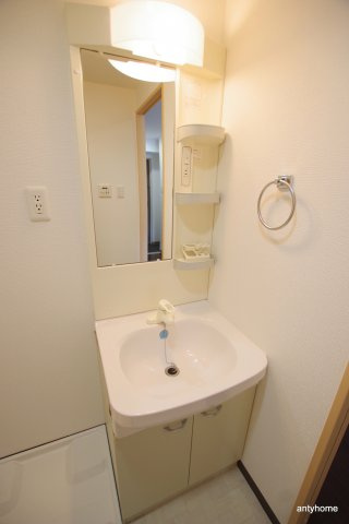 CASA京橋　仲介手数料無料の洗面所