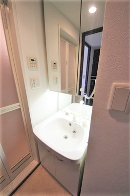 【独立洗面台】 | エスライズ難波