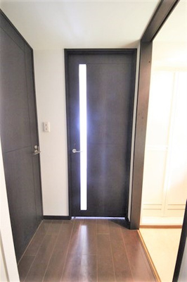 【玄関】 | エスライズ難波