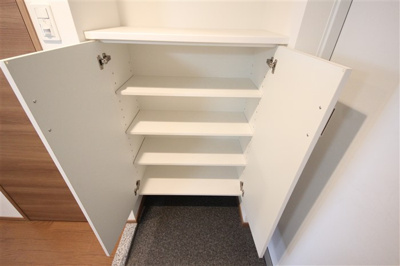 【収納】 | エスカーサ大阪WEST