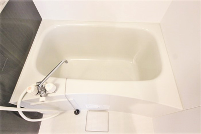 【浴室】 | エスカーサ大阪WEST