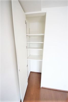 【収納】 | エスカーサ大阪WEST