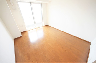 【洋室】 | エスカーサ大阪WEST