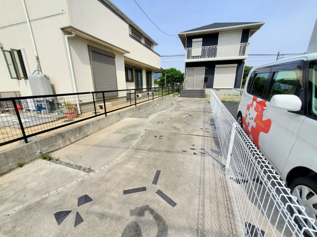 新舞子大藪邸貸家の駐車場