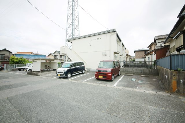 コーポ榊原の駐車場