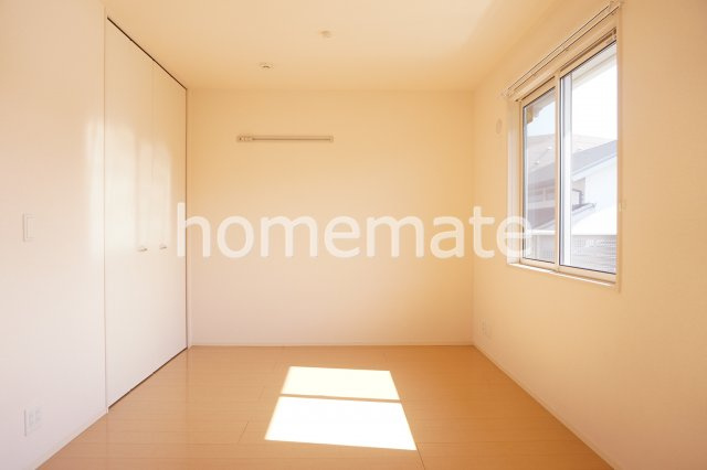 イッチー沼山津の洋室