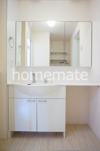 イッチー沼山津の独立洗面台