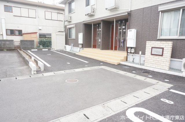 グランシャリオ山ノ神の駐車場