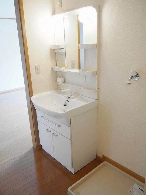 エテルノの独立洗面台